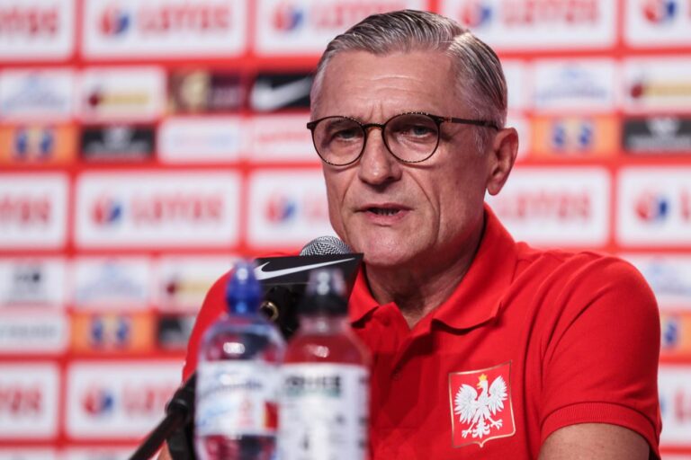 Adam Nawałka podczas konferencji prasowej